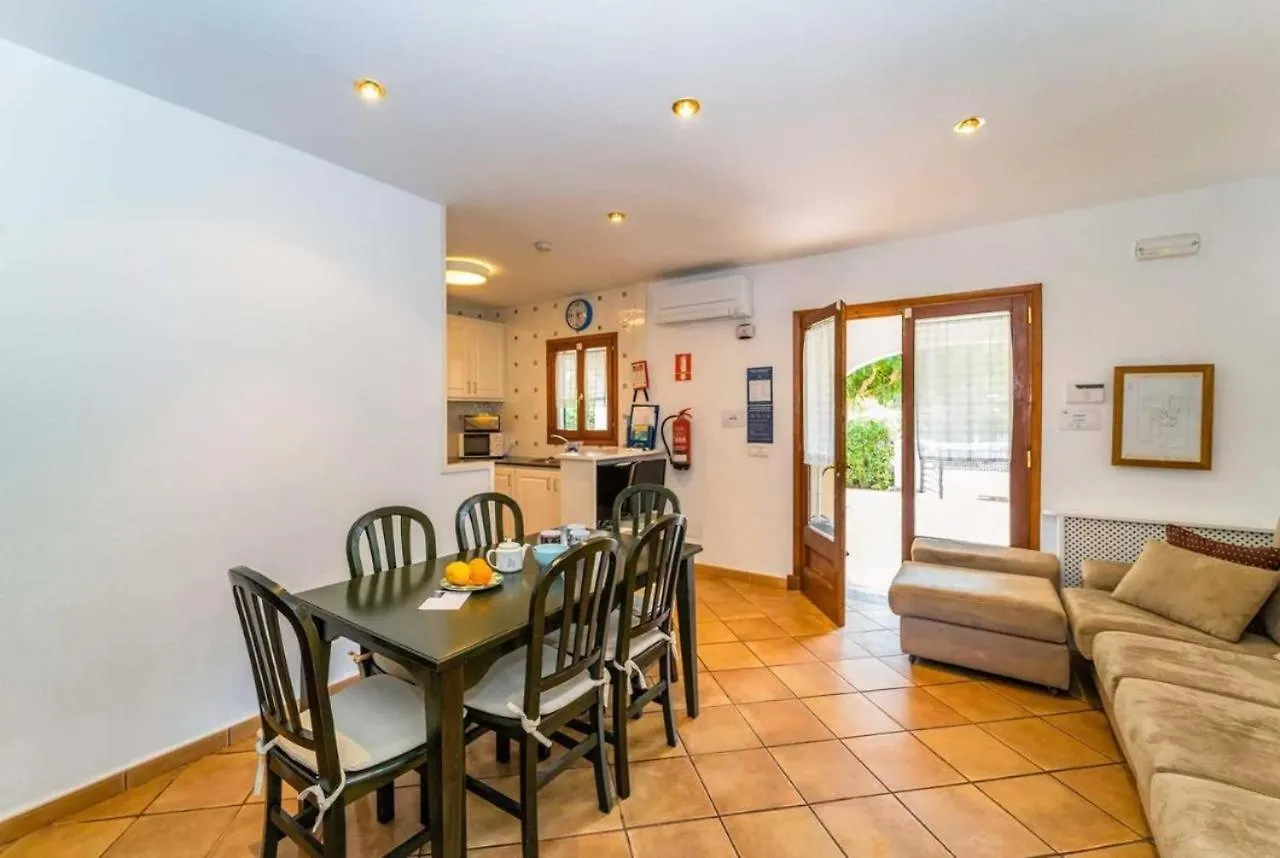 Villa Estrella Cala'N Blanes  0*, Cala'N Blanes (Menorca) İspanya